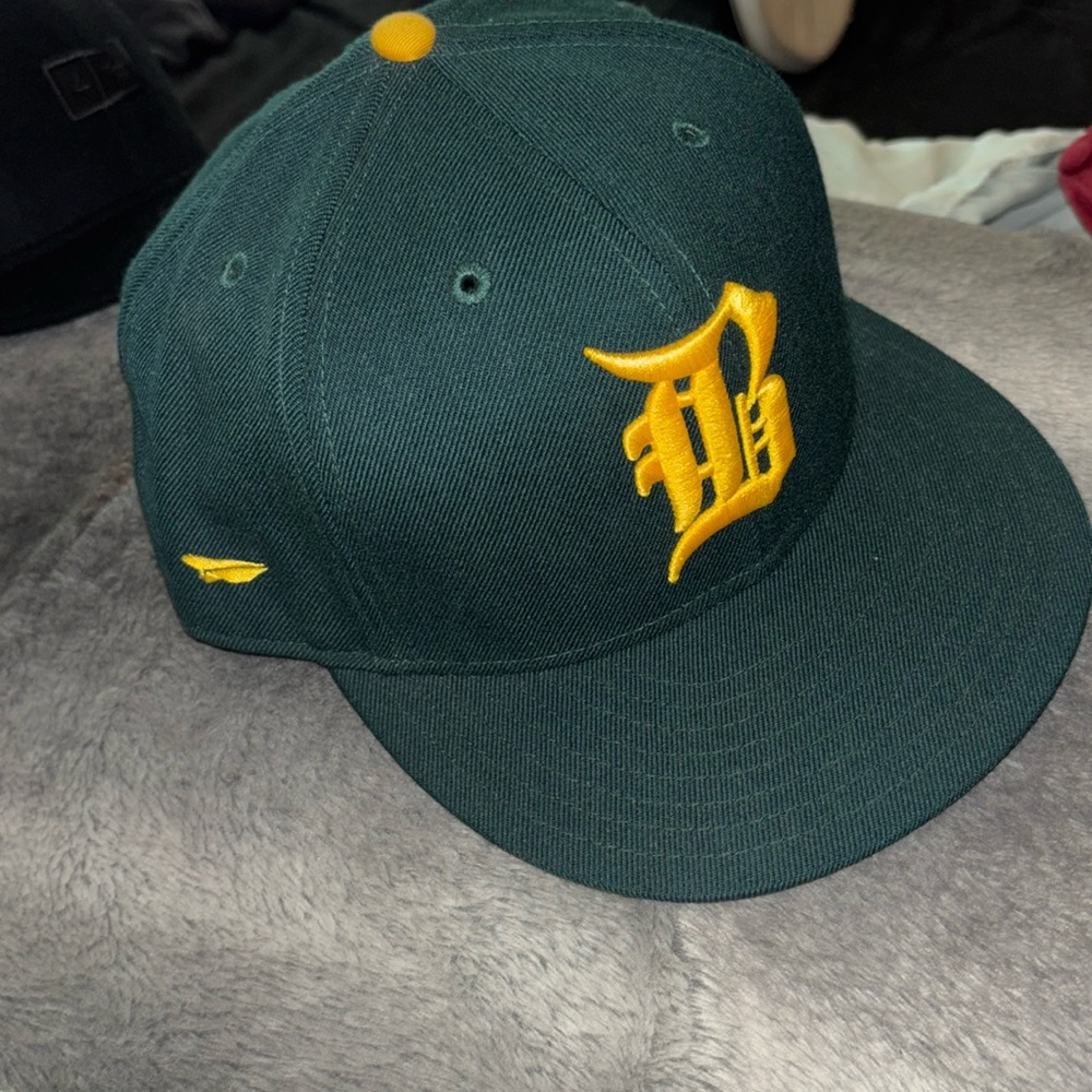 Benny Gold X New Era Limited Edition! 2/70$